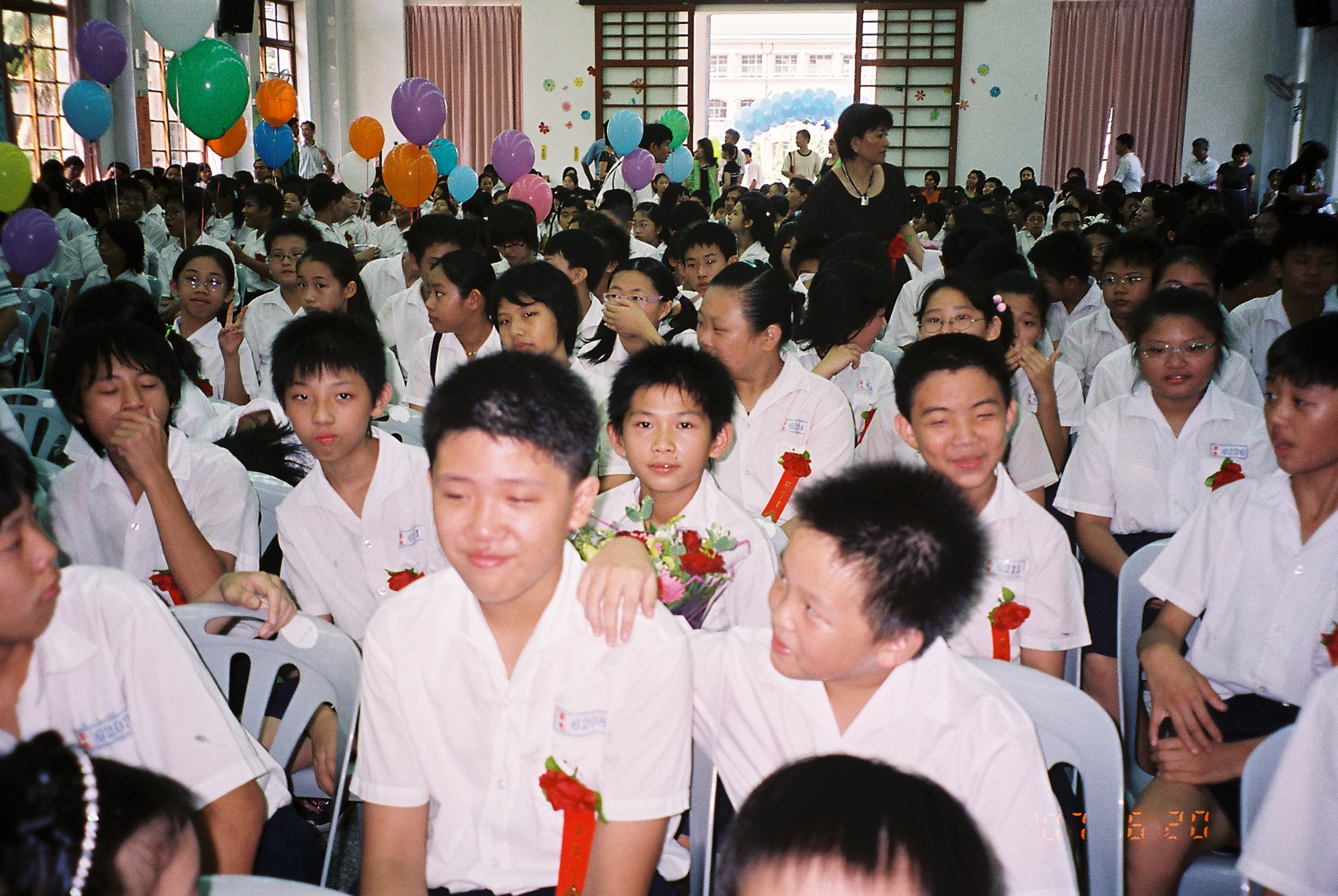 F1020009