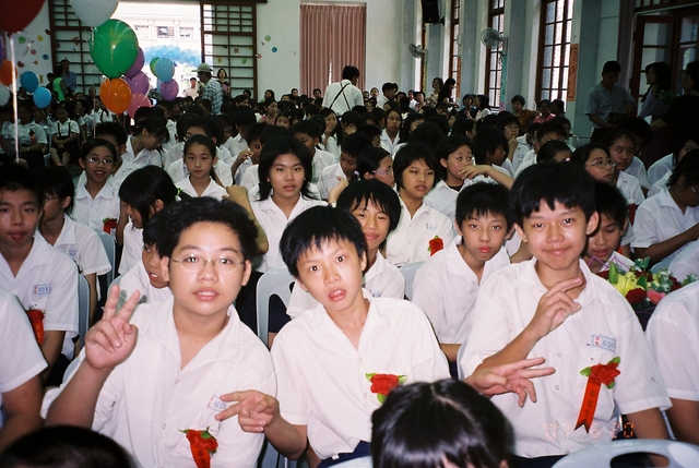 F1020010
