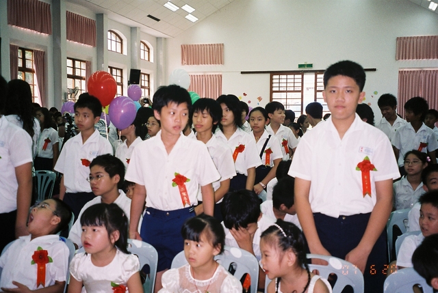 F1020026