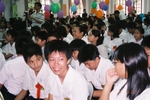 F1020037